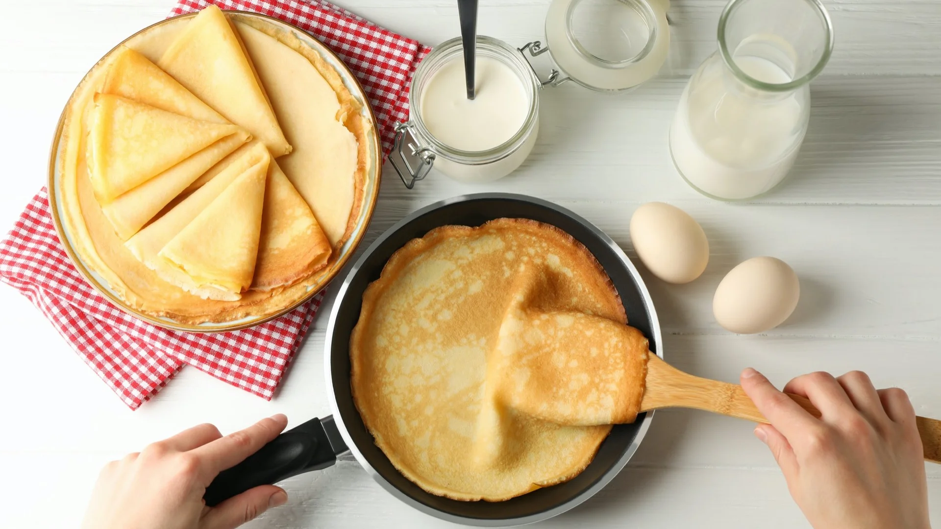 cooking breakfast 1/8 cup measure Pancake batter